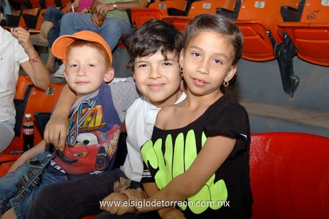 Artemio, Emilio y Sara María.