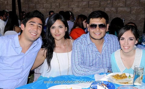 Karla,  Javo, Gaby y Neto.