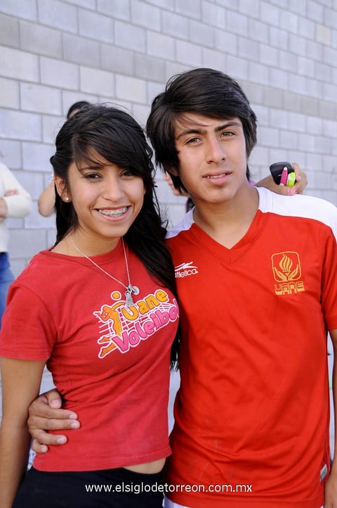 Michelle  Medellín y José Uribe.