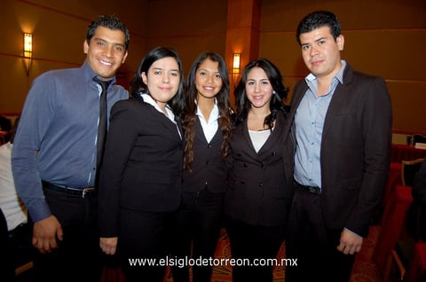 Zaret,  Ceci y Adriana.