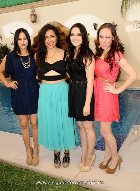 Viviana , Ana Paola, Cristy y Miriam.