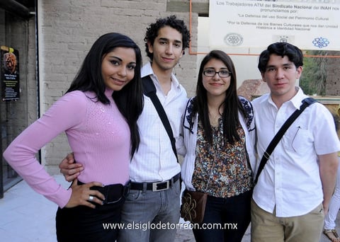 Daniela  Solís, Raúl Madris, Jessica Villarreal y Daniel Galindo.
