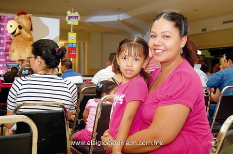 Alejandra y Ruth.