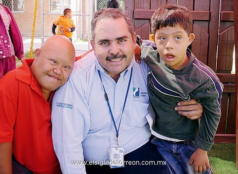 Andrés , Guillermo y Eduardo.