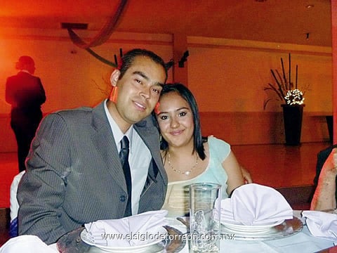 Álvaro  Borrego y Ruth Tapia.