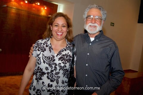Carmen  y Saúl.
