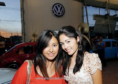 Ana  y Jessica.