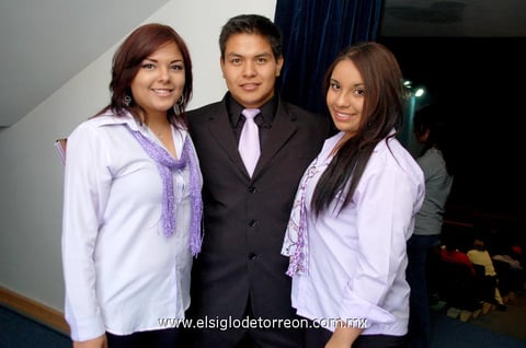 Estefanía , Javier y Selene.