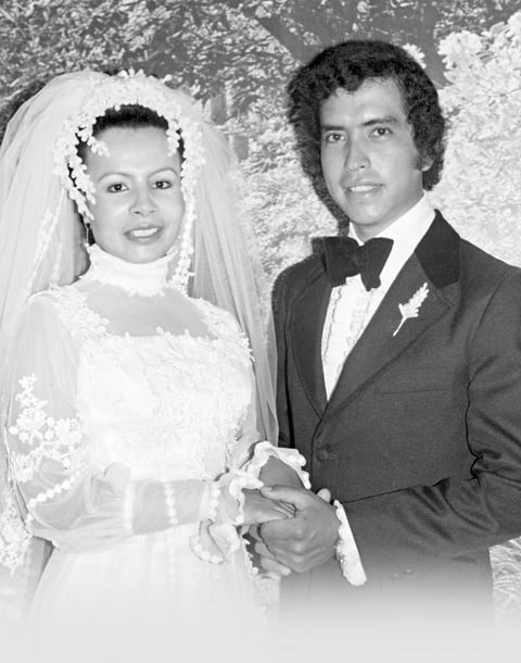 María Josefa Jiménez Bautista y Alberto Mata Rodrí­guez (f), fotografiados el día de su boda celebrada el 8 de abril de 1978.