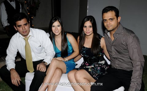 Isaac  Flores, Magda Ibarra, Mariana Santoveña de Flores y Jorge Flores.