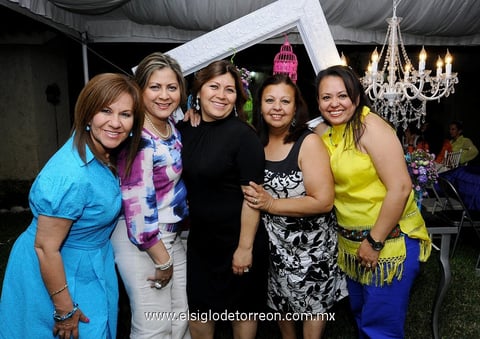 Lety , Claudia, Isela, Jesu e Isabel.