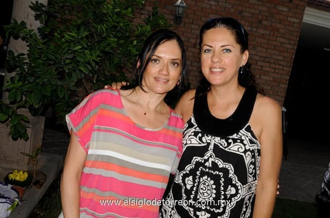 Adriana  y Yadira.