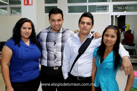 Mary Cruz , Daniel y Arturo.