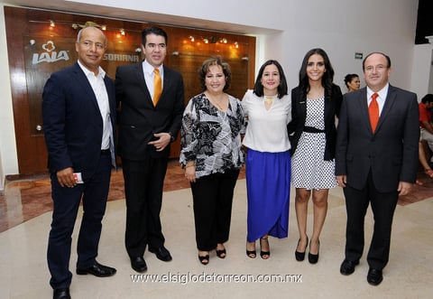 Tomás, Guillermo, Ivonne, Brenda, Dania y Luis Arturo.