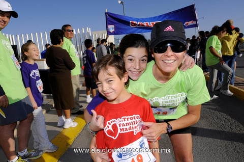 Juan , Marina y Lola.