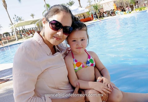 Kenia y Regina.