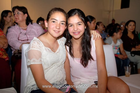 Brenda  y Ana Pau.