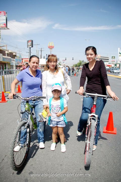 Cielo, Rosario, Ana Paula y Natalia.