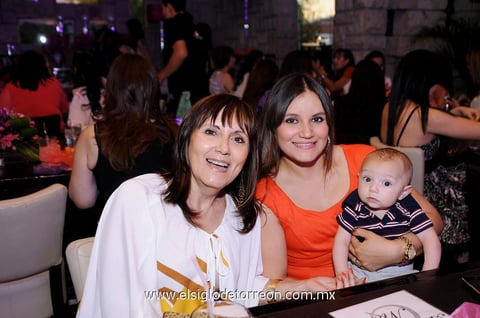 Margarita  Rodríguez, Fernanda Valdez y Roberto Soto Saldaña.