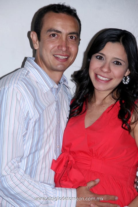 Ernesto  Faudoa y Mariana Venegas.