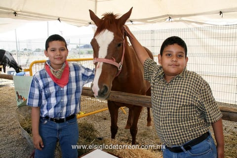 27042013 ISSAC  Contreras y Diego Chávez.