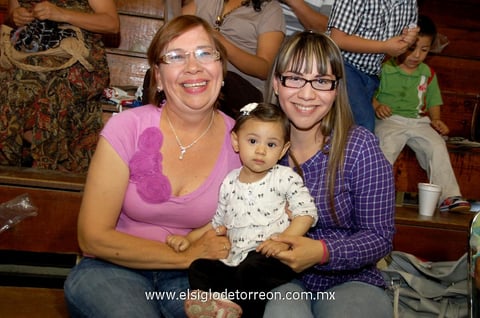 27042013 ANA LAURA , Héctor y Héctor Giacomán.