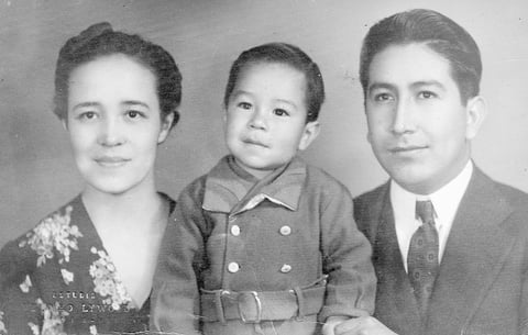 Nestor, Javier, Gamaliel, Marisa y Rita Guadalupe, en el año de 1976.
