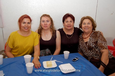 29042013 ROCíO , Claudia, Magda y Lupita.