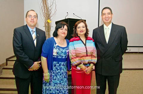 29042013 ANDRéS,  Julieta, Zaide y José.