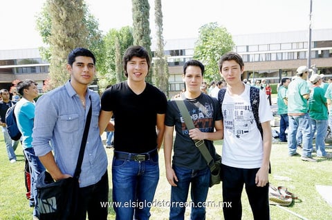 28042013 UNIVERSITARIOS.  Javier, Aldo, Gustavo y Vicente.