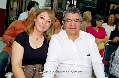 29042013 MARíA  Esther y Gregorio.