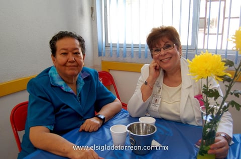 29042013 MARíA TERESA  y Ana Margarita.