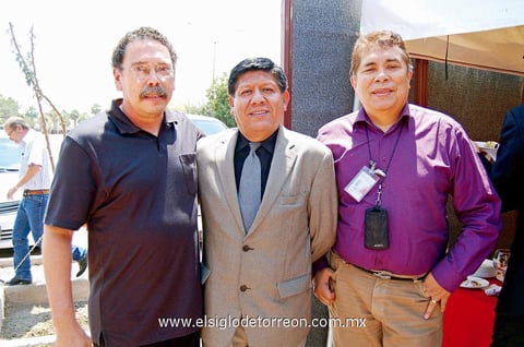 29042013 CARLOS,  Raúl y Carlos.