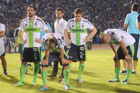 Santos fue derrotado 4-2 en la Sultana del Norte.