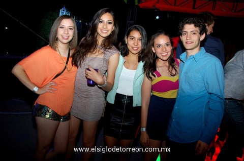 Miranda,  Daniela, Andrea, María Fernanda y Daniel.