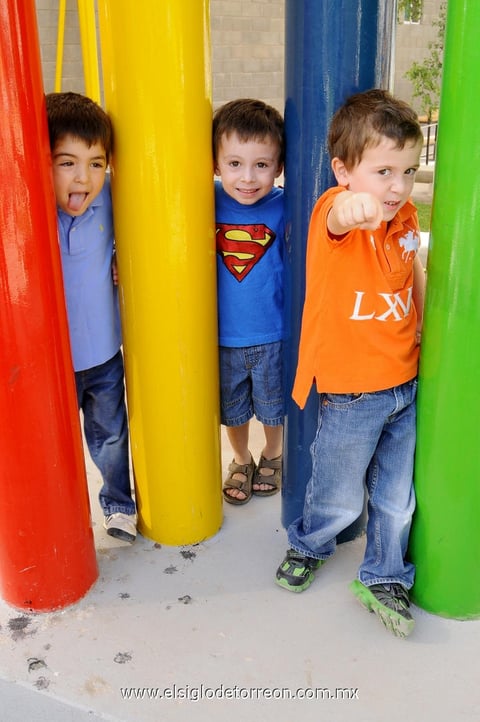 Sebastián, Santiago y Andrés.