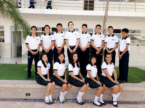 Jóvenes estudiantes de nivel secundaria.