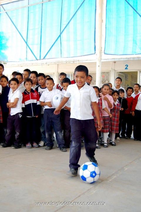 Divertidas  actividades realizaron en honor de los pequeños.