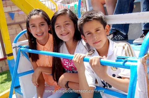Jimena , Natalia y Osvaldo.