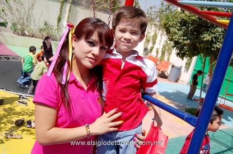 Gael,  Mauricio y Renata.