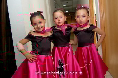 Bárbara,  Carol y Chantal.