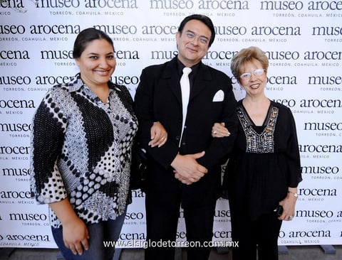 Marysol  Berlanga, Carlos Ramos y Aurorita Máynez.
