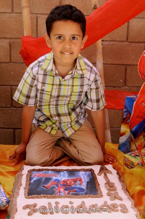 Alex  Rodríguez Casavantes celebró 5 años de vida.- Annel Sotomayor  Fotografía.