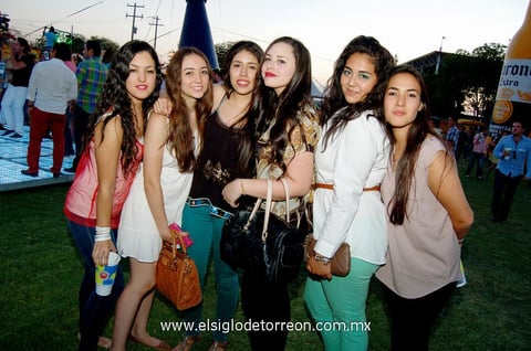 Miriam, Ana Lucía, Cristina, Fernanda, Mariana y Marlén.