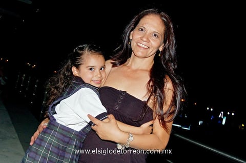 Yadira,  Ximena y María Jose.