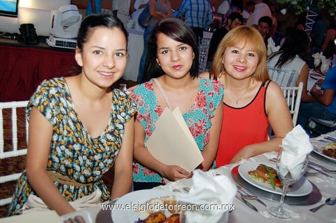Thalía Herrera, Viridiana Herrera y Rocío Vázquez.