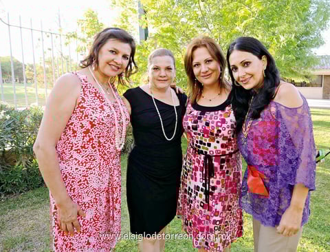Coco, Eva, Mónica y Vita.