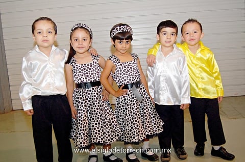 Rogelio, Mariana, Vanessa, Miguel y Emiliano.