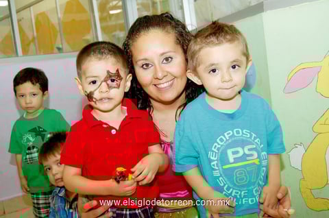 Santiago, Marcela e Hiram.