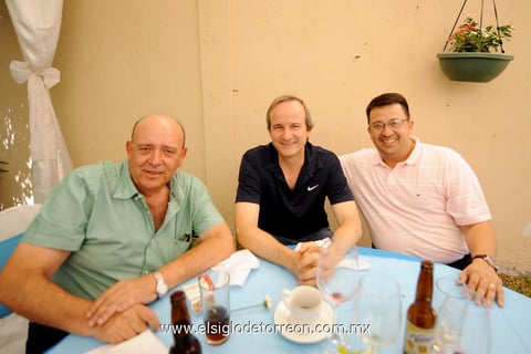 Mauro,  José Ángel y Carlos.